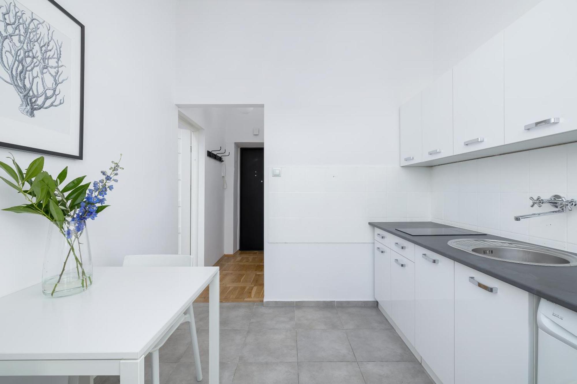 1-Bedroom Apartment - Dluga 65 Street Kraków Zewnętrze zdjęcie